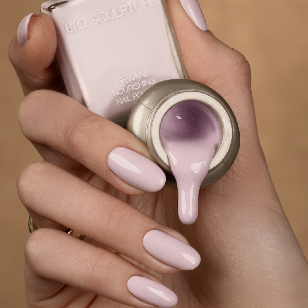 335 Rose Opal - Hand & Product 1x1
