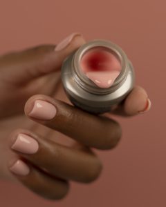 328 Peach Pitstop - hand and product (5)